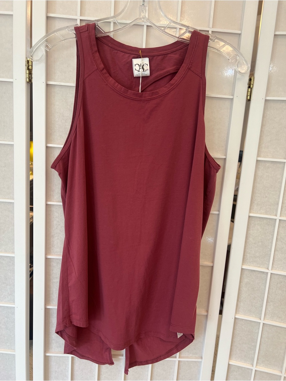 Amazon Women's Sleeveless Tank Top - Burgundy